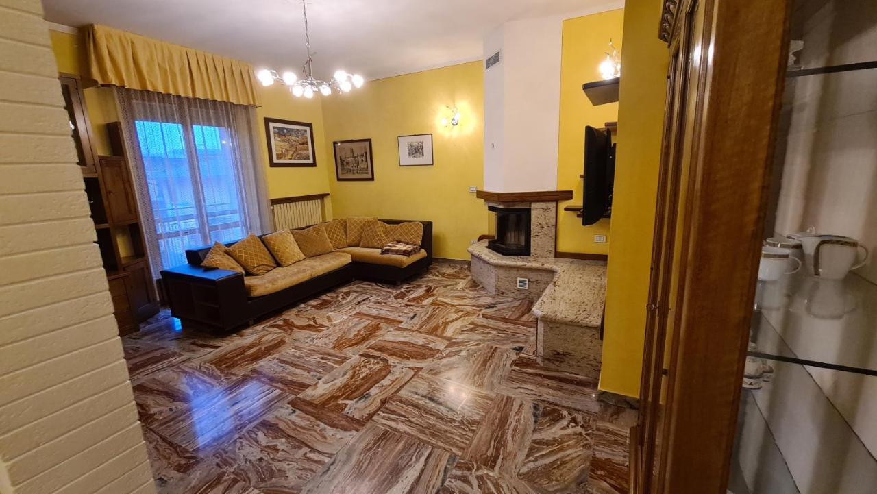 Luxury Apartment Pavullo Nel Frignano Bagian luar foto